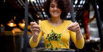 Vegan Diet Slashes Emissions by 75 Percent. And, It Helps You Live 25 Percent Longer